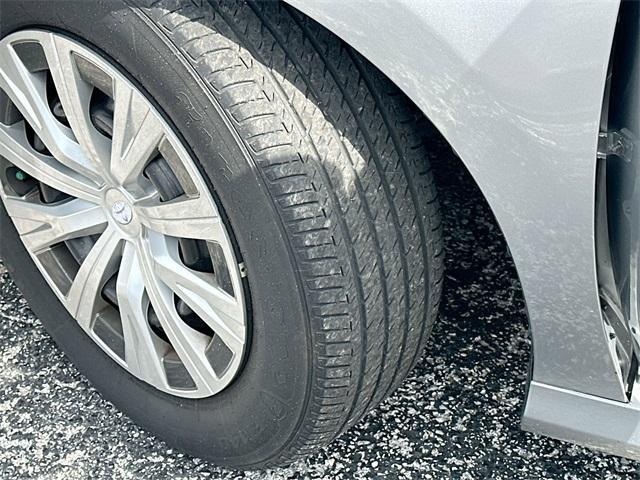 Photo of 2020 Silver Toyota Camry
