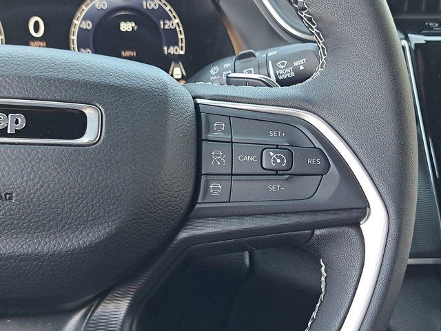 Photo of 2024 Velvet Red Pearlcoat Jeep Grand Cherokee