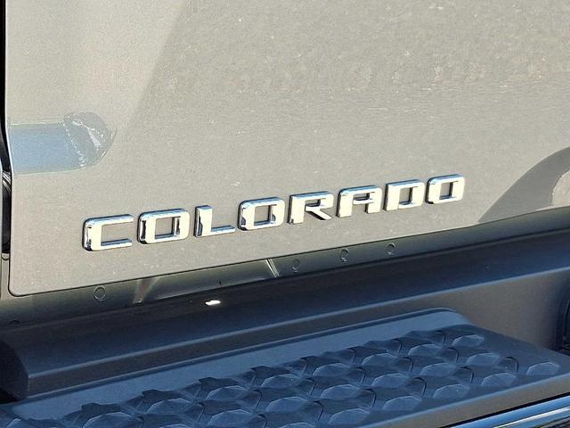 Photo of 2024 Sterling Gray Metallic Chevrolet Colorado