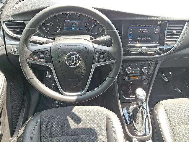 Photo of 2022 Summit White Buick Encore