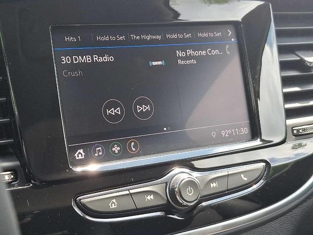 Photo of 2022 Summit White Buick Encore