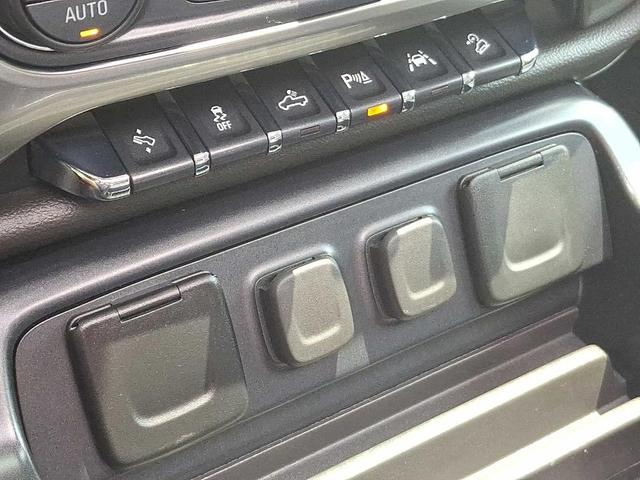 Photo of 2018 Black Chevrolet Silverado 1500