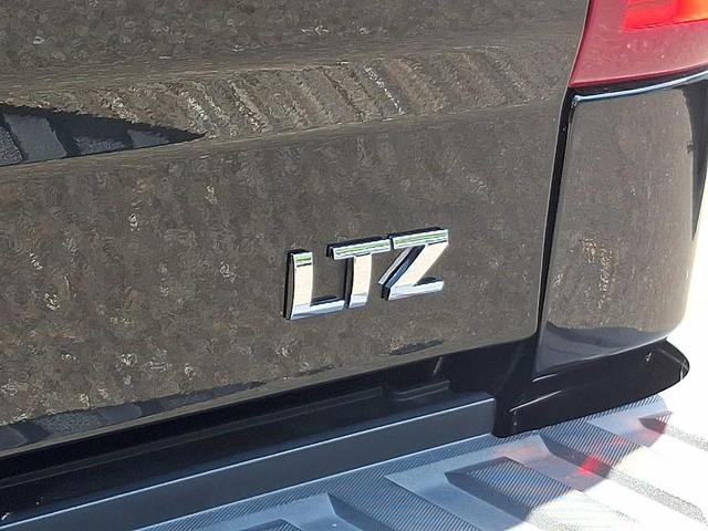 Photo of 2018 Black Chevrolet Silverado 1500