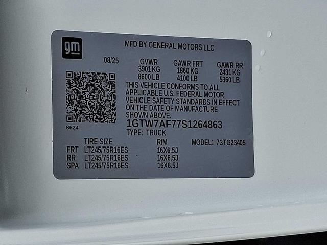 Photo of 2025 Summit White GMC Savana 2500
