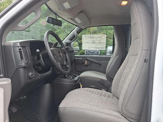 Photo of 2025 Summit White GMC Savana 2500
