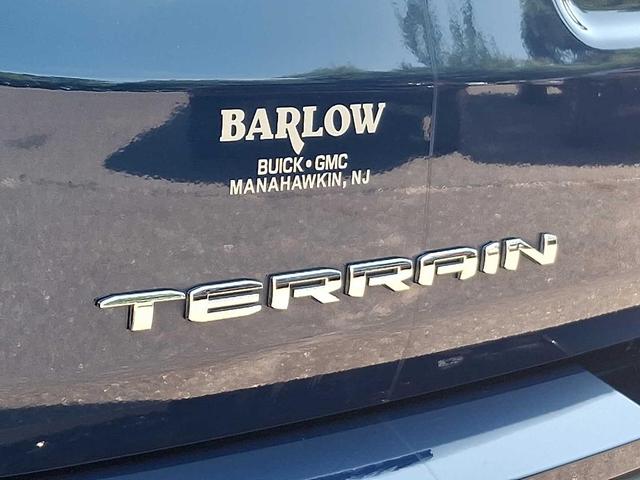 Photo of 2022 Marine Metallic GMC Terrain