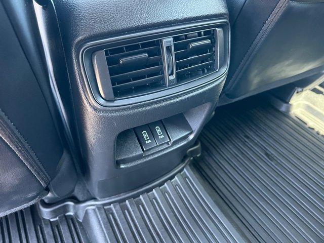 Photo of 2017 Black Honda CR-V