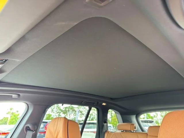 Photo of 2026 Mineral White BMW X5 PHEV