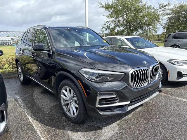 Photo of 2023 Black Sapphire Metallic BMW X5