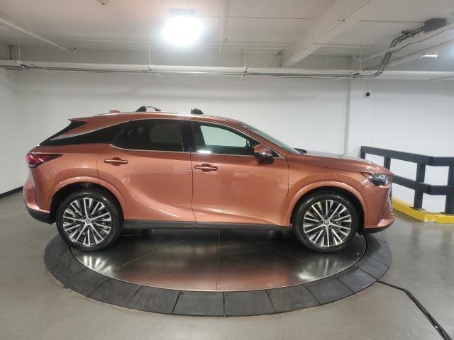Photo of 2023 Copper Lexus RX 350