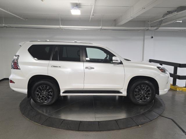 Photo of 2023 Eminent White Pearl Lexus GX 460