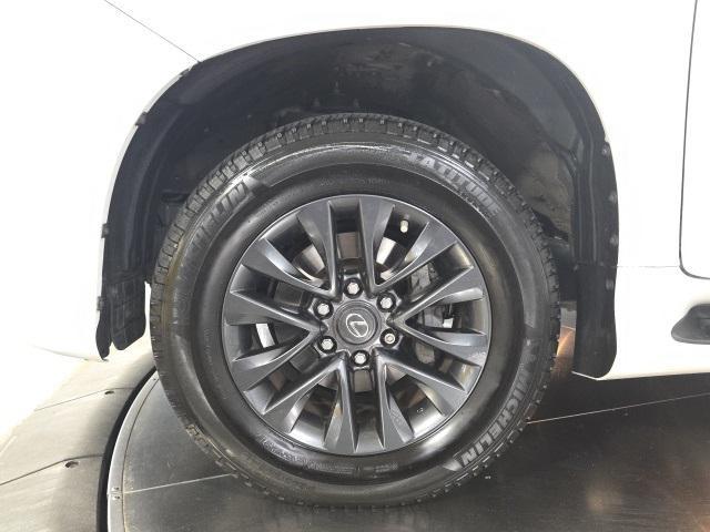Photo of 2023 Eminent White Pearl Lexus GX 460
