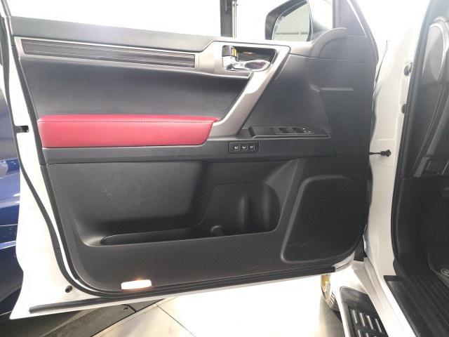 Photo of 2023 Eminent White Pearl Lexus GX 460