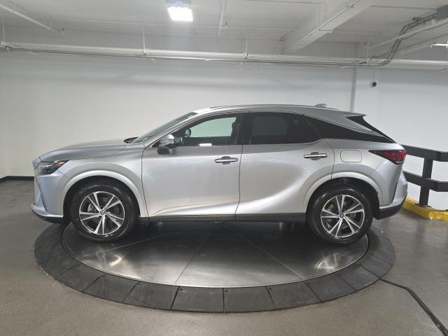 Photo of 2023 Iridium Lexus RX 350