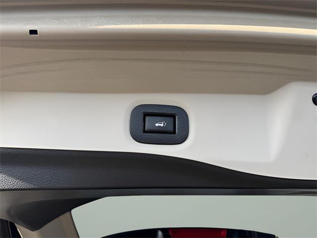 Photo of 2018 Magnetic Black Nissan Rogue
