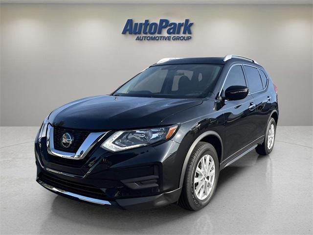 Photo of 2018 Magnetic Black Nissan Rogue