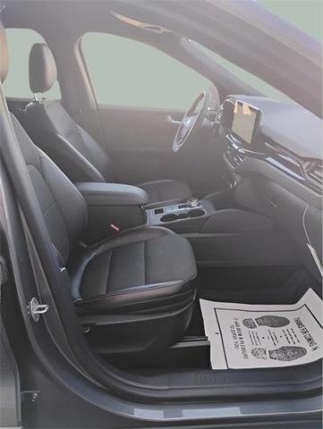Photo of 2023 Carbonized Gray Metallic Ford Escape