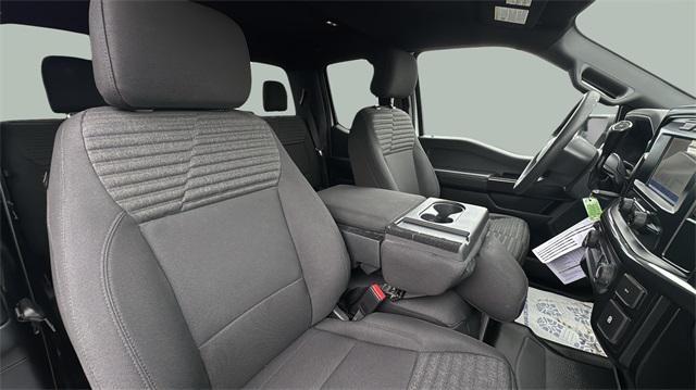 Photo of 2022 Oxford White Ford F-150