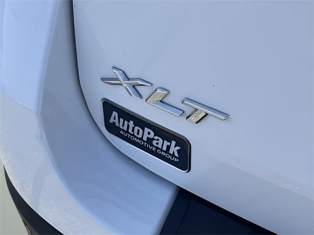 Photo of 2022 Oxford White Ford Explorer