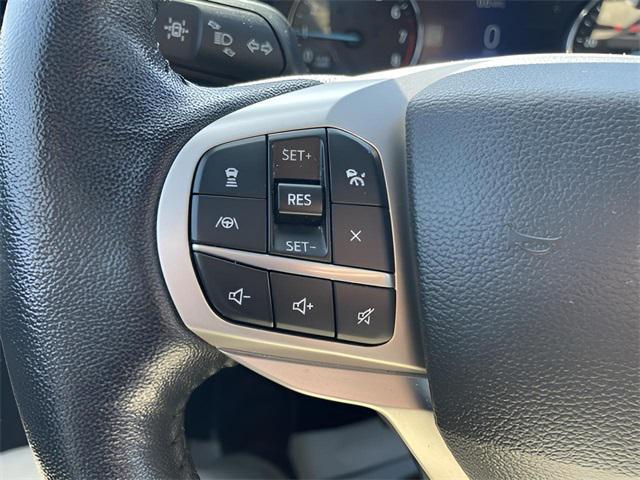 Photo of 2022 Oxford White Ford Explorer