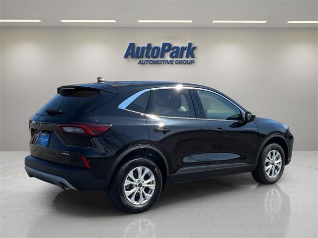 Photo of 2024 Agate Black Metallic Ford Escape