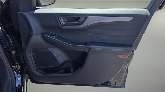 Photo of 2024 Agate Black Metallic Ford Escape