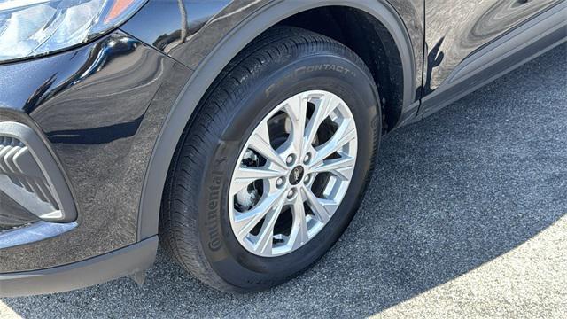 Photo of 2024 Agate Black Metallic Ford Escape