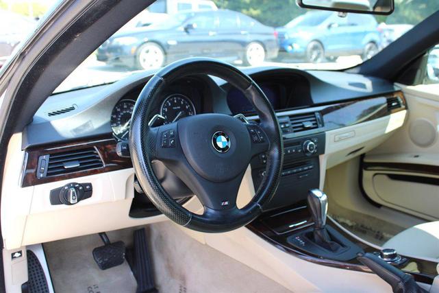 Photo of 2013 Mineral White Metallic BMW 335