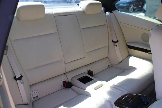 Photo of 2013 Mineral White Metallic BMW 335