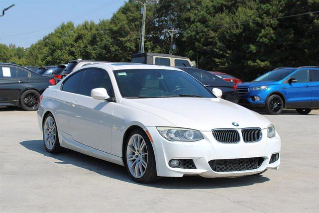 Photo of 2013 Mineral White Metallic BMW 335