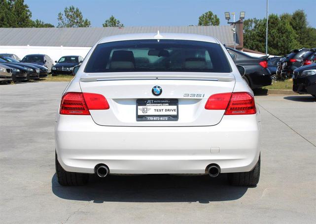 Photo of 2013 Mineral White Metallic BMW 335
