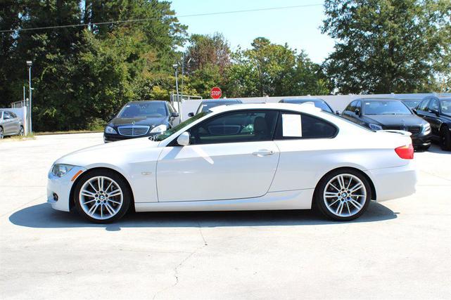 Photo of 2013 Mineral White Metallic BMW 335