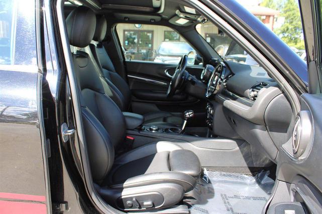Photo of 2018 Midnight Black Metallic MINI Clubman