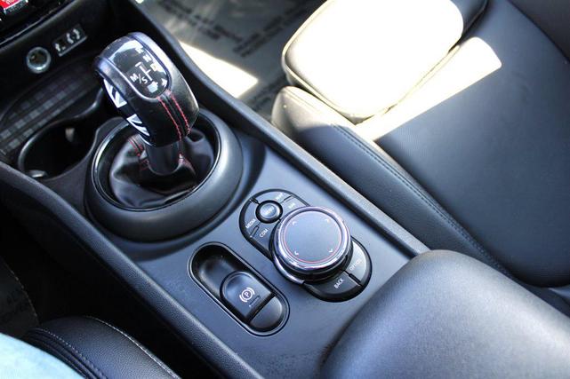 Photo of 2018 Midnight Black Metallic MINI Clubman