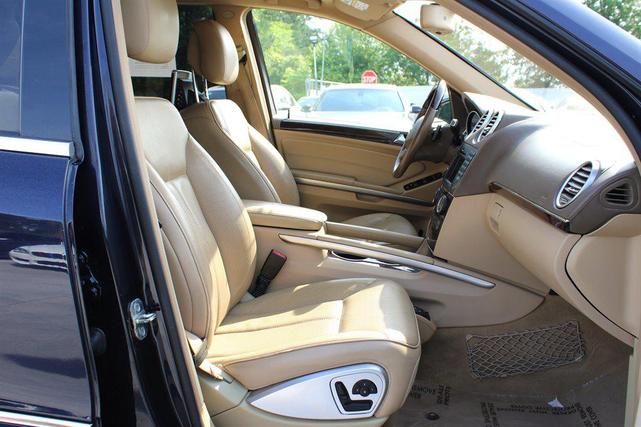 Photo of 2011 Capri Blue Metallic Mercedes-Benz GL-Class