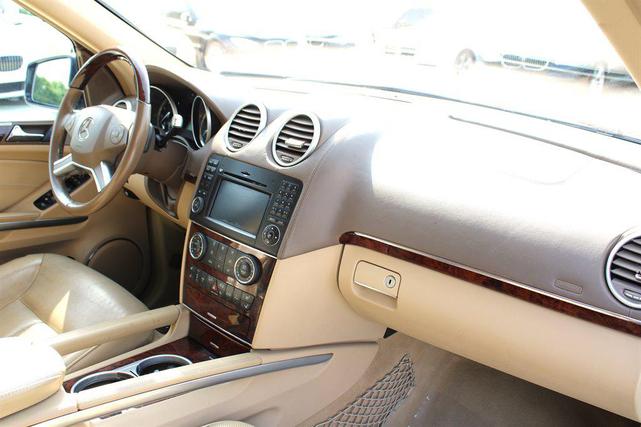 Photo of 2011 Capri Blue Metallic Mercedes-Benz GL-Class