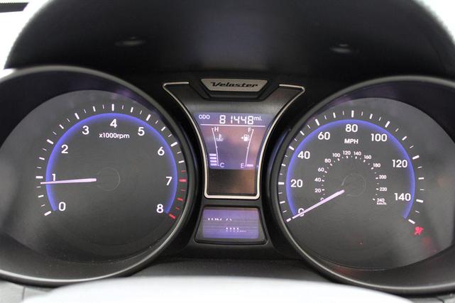 Photo of 2013 Ultra Black Hyundai Veloster