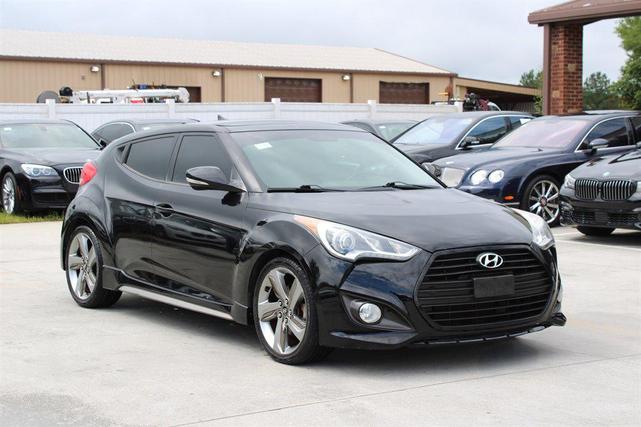 Photo of 2013 Ultra Black Hyundai Veloster