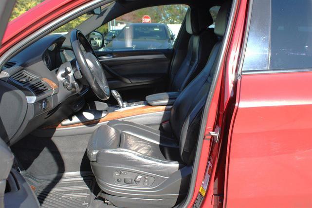 Photo of 2013 Vermilion Red Metallic BMW X6