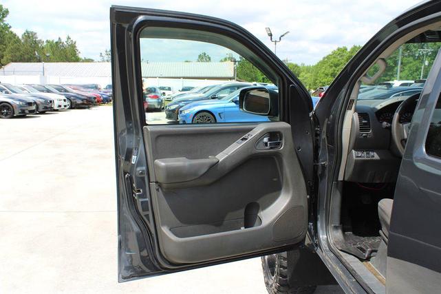 Photo of 2013 Night Armor Nissan Frontier