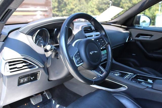 Photo of 2020 Fuji White Jaguar F-PACE