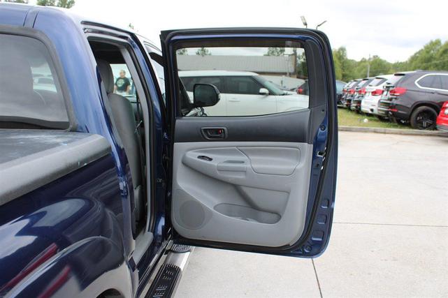 Photo of 2013 Nautical Blue Metallic Toyota Tacoma