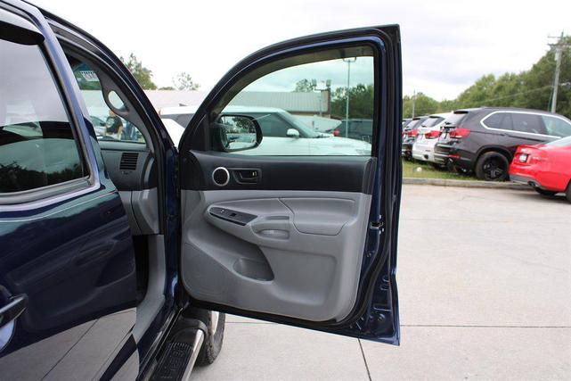 Photo of 2013 Nautical Blue Metallic Toyota Tacoma