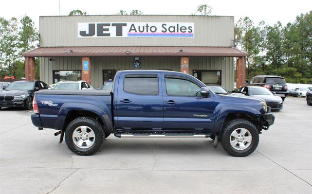 Photo of 2013 Nautical Blue Metallic Toyota Tacoma