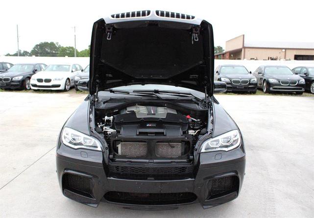 Photo of 2014 Black Sapphire Metallic BMW X6 M