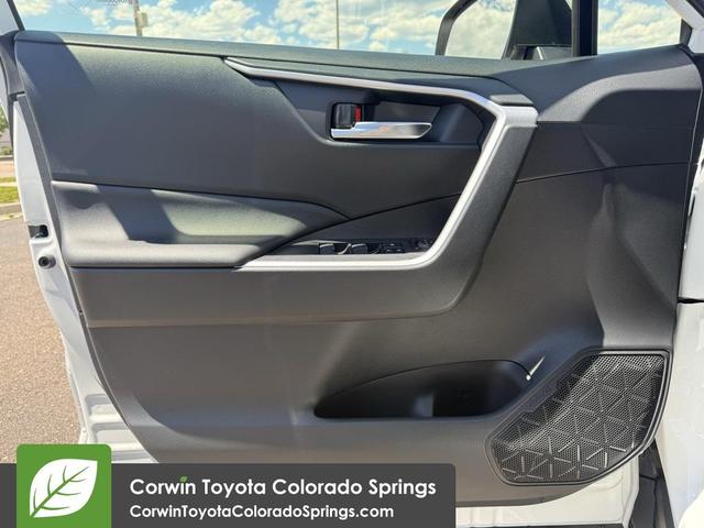 Photo of 2025 Ice Cap Toyota RAV4 Hybrid
