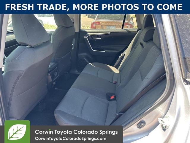 Photo of 2024 Silver Sky Metallic Toyota RAV4 Hybrid