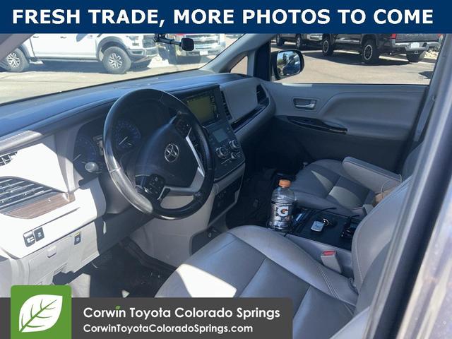 Photo of 2019 Predawn Gray Mica Toyota Sienna