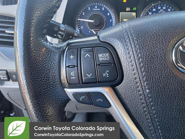 Photo of 2019 Predawn Gray Mica Toyota Sienna
