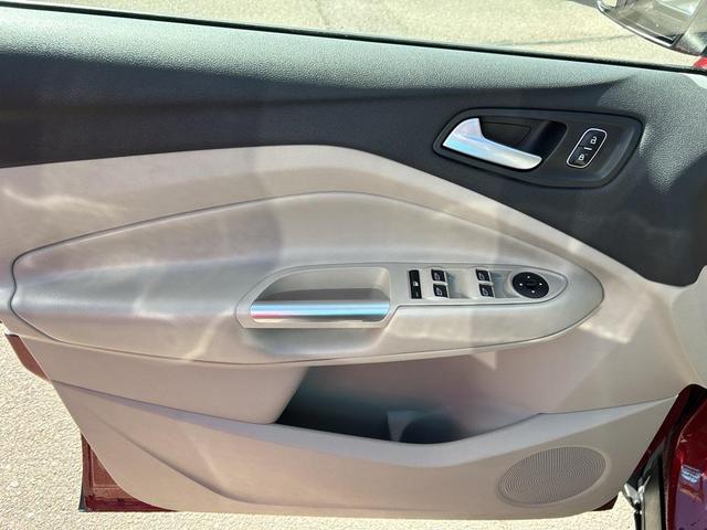Photo of 2019 Ruby Red Metallic Tinted Clearcoat Ford Escape